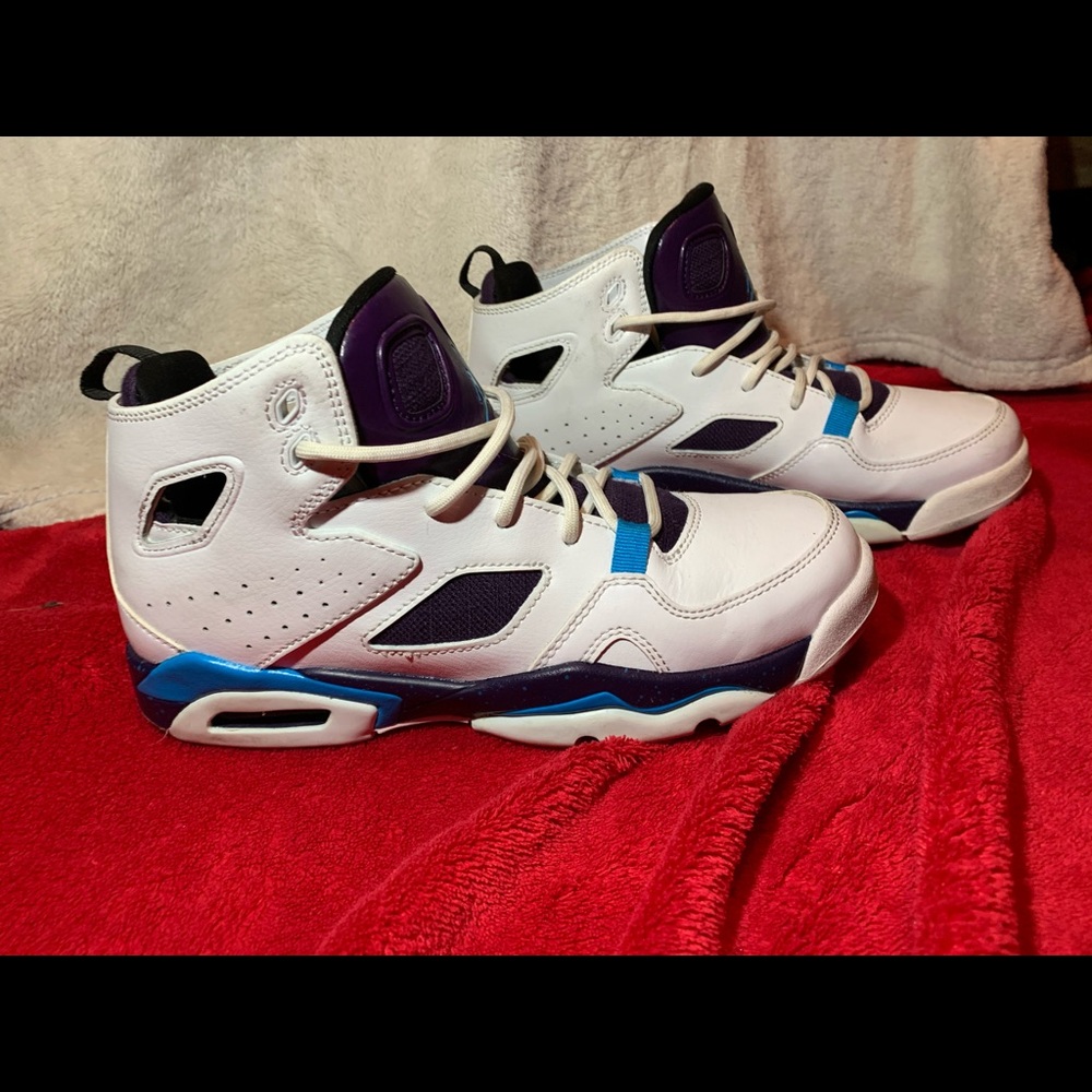 Jordan’s 💜💙🤍